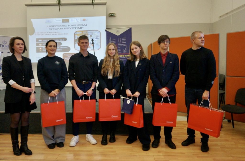 Konferencija „Ugdymas karjerai STEAM kryptimi“